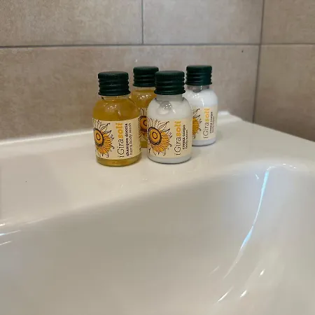 לינה וארוחת בוקר Off And Relax