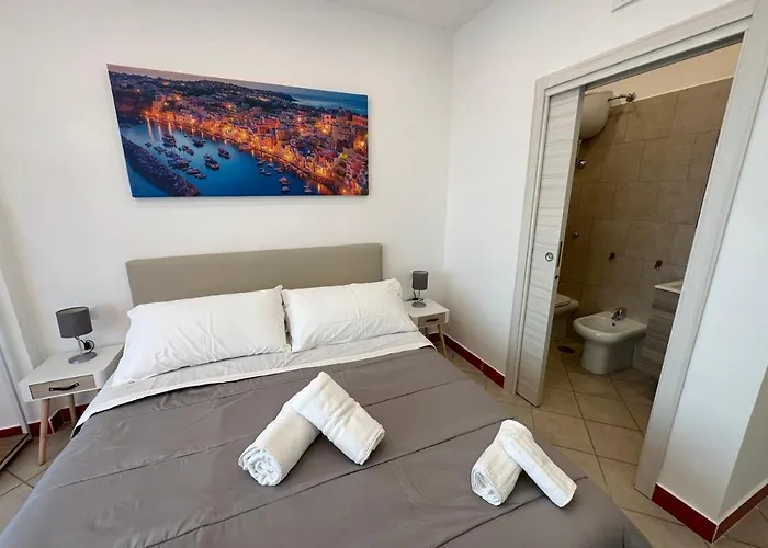 فندق مبيت وإفطار Off And Relax نابولي