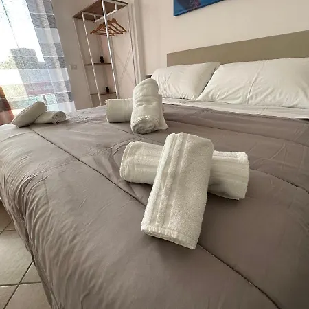 Off And Relax Bed and Breakfast Νάπολη