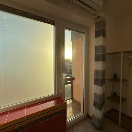 Bed & Breakfast Off And Relax